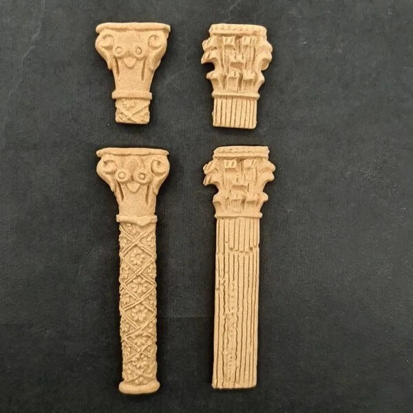 4er Set Säulen aus Holzschnitt - 7,5 x 2,3 cm D0455