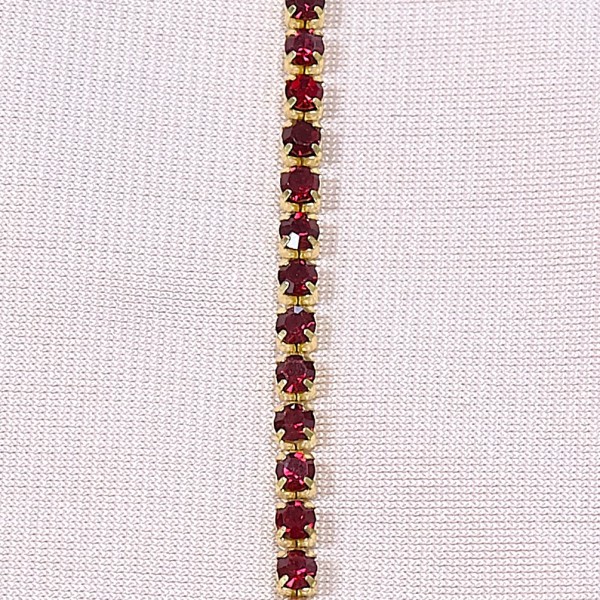 Strasskette "Classic" - Rot 2 Meter - 3mm Breit