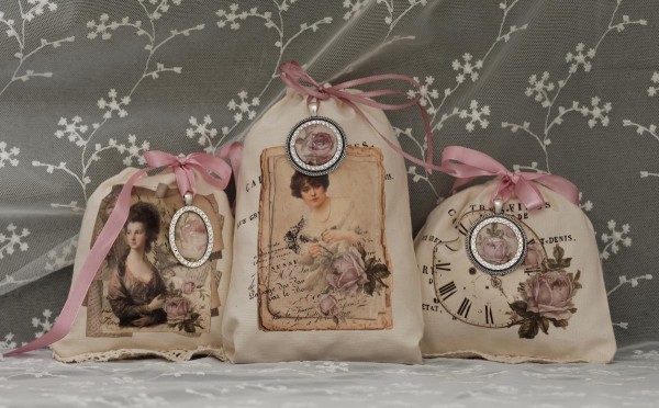 Glascabochon oval, silber, Rahmen m. Strass außen